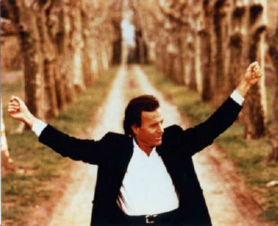 Julio Eglesias Puzzle Jigsaw Puzzle Choose a Size