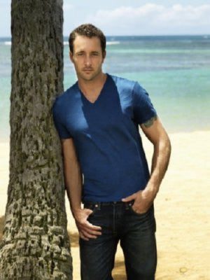 Hawaii 5-0 Alex Oloughlin Puzzle Jigsaw Puzzle Choose a Size