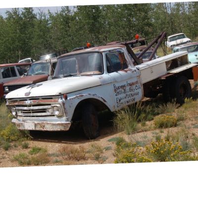 Junkyard Cars Photo T-Shirt Ford Tow Truck rusty Car A15674