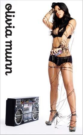 Olivia Munn Poster Print #K6217