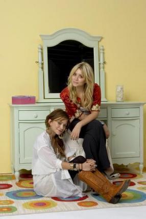 Olsen Twins Mary Kate Ashley T-Shirt A30540