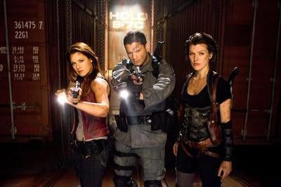 Resident Evil Afterlife Cast Movie Poster T-Shirt A35311
