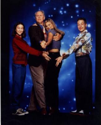 Third Rock From The Sun Movie Poster T-Shirt A42237