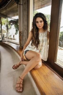 Vanessa Hudgens Puzzle Jigsaw Puzzle Choose a Size