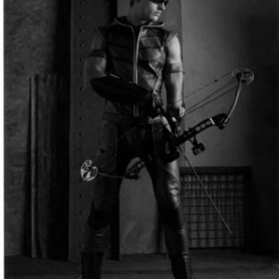 Green Arrow Black and White Poster B372 24x36