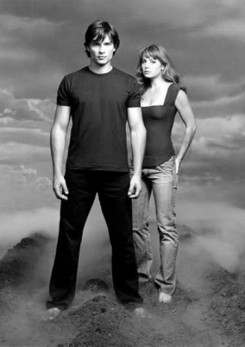 Smallville Black and White Poster B385 27x40
