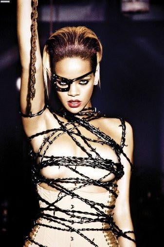 Rihanna T-Shirt A36036